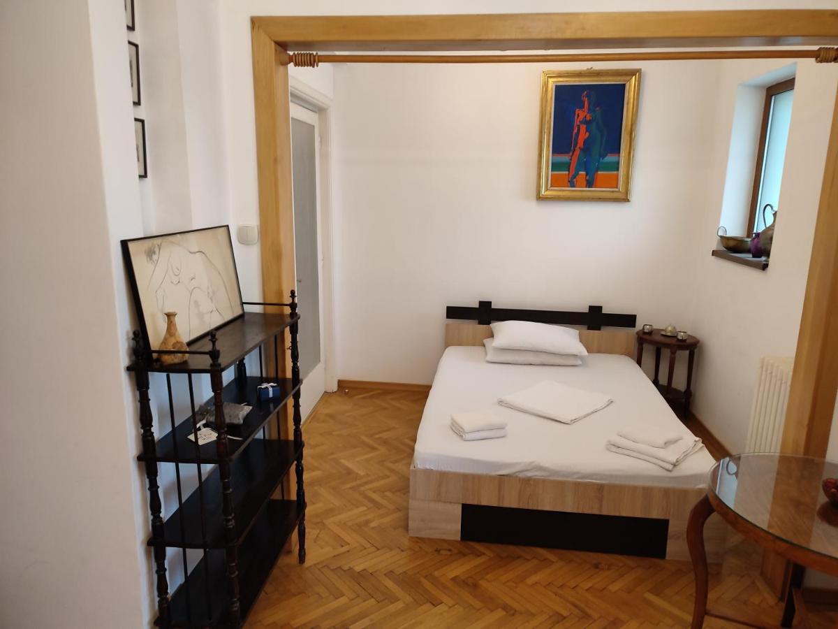Accommodation Ateneu Palace Bukares Bagian luar foto